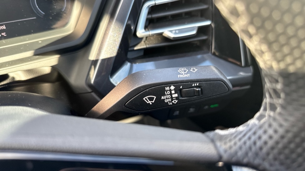 Used Audi Q4 e-tron 2025 for sale - 76872070: Photo 30