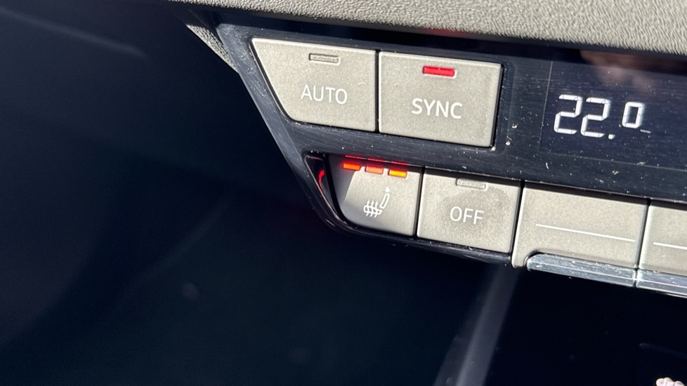 Used Audi Q4 e-tron 2025 for sale - 76872070: Photo 38