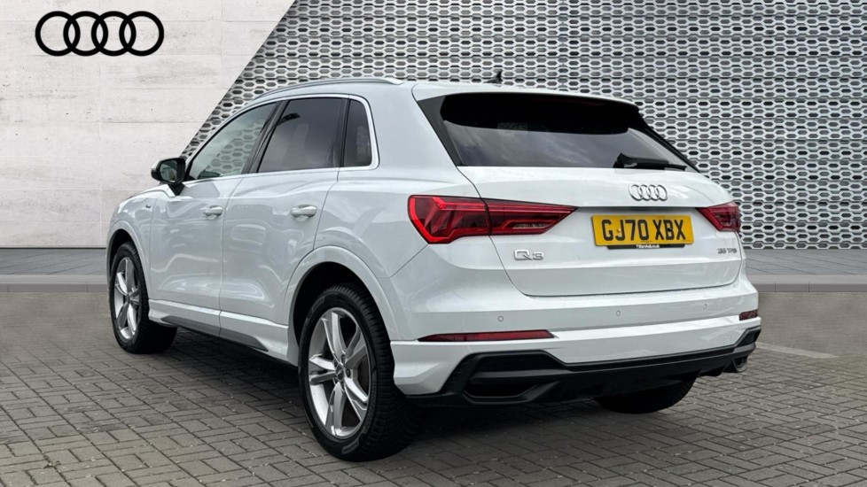 Used Audi Q3 2020 for sale - 76870779: Photo 3