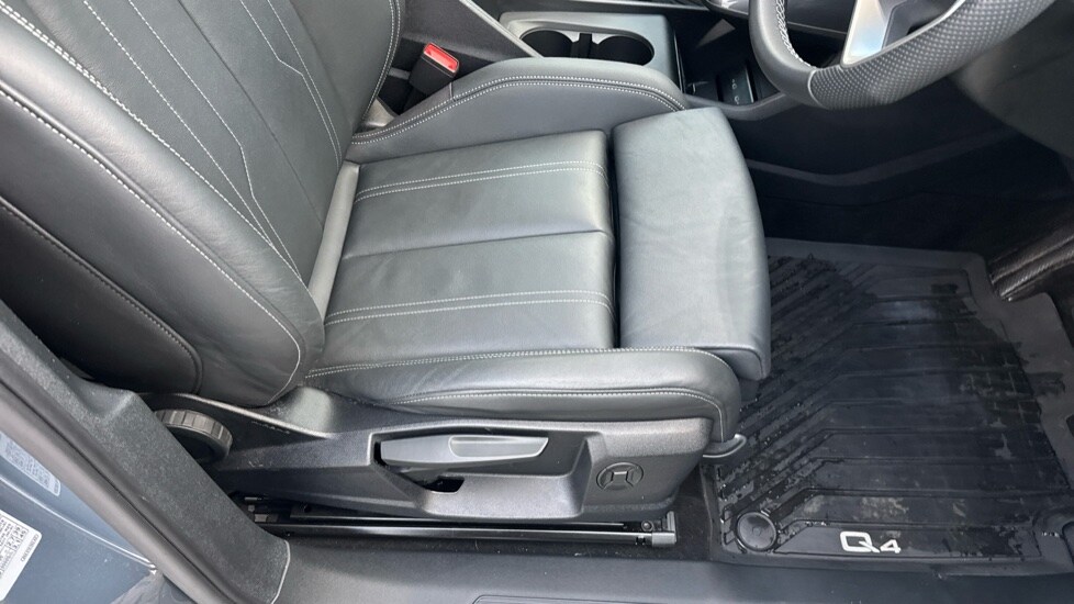 Used Audi Q4 e-tron 2025 for sale - 76229158: Photo 29