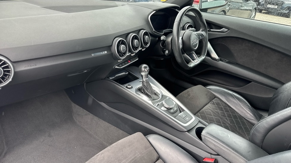 Used Audi TT 2019 for sale - 76475077: Photo 2