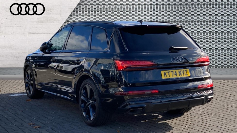 Used Audi Q7 2025 for sale - 76870646: Photo 3