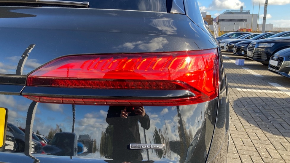 Used Audi Q7 2025 for sale - 76870646: Photo 33