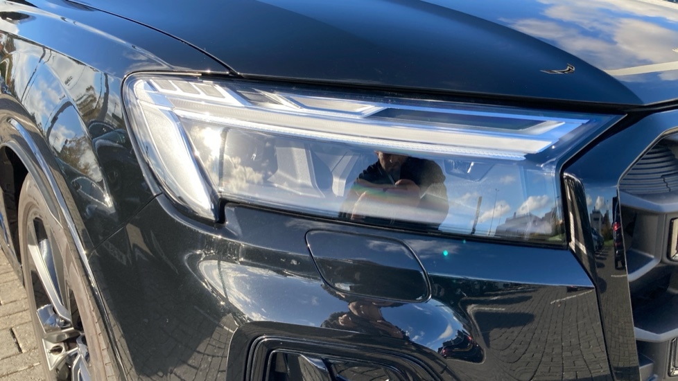 Used Audi Q7 2025 for sale - 76870646: Photo 34