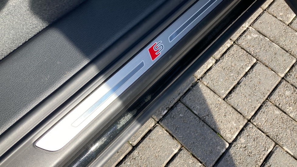 Used Audi Q7 2025 for sale - 76870646: Photo 41