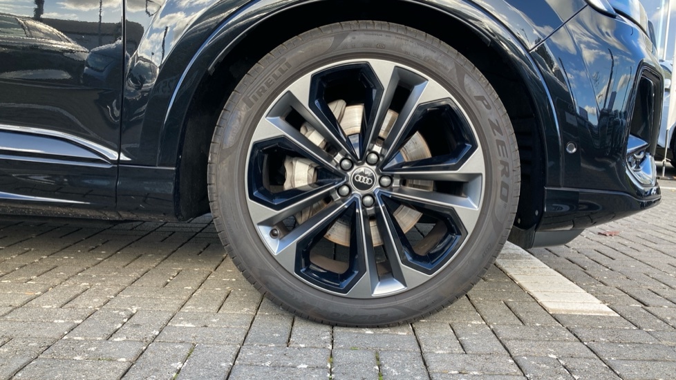 Used Audi Q7 2025 for sale - 76870646: Photo 5