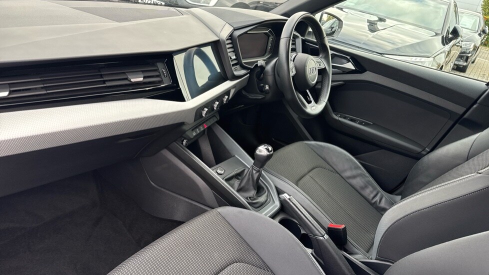 Used Audi A1 2021 for sale - 76528908: Photo 2