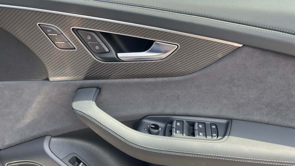 Used Audi RS Q8 2025 for sale - 76176388: Photo 28