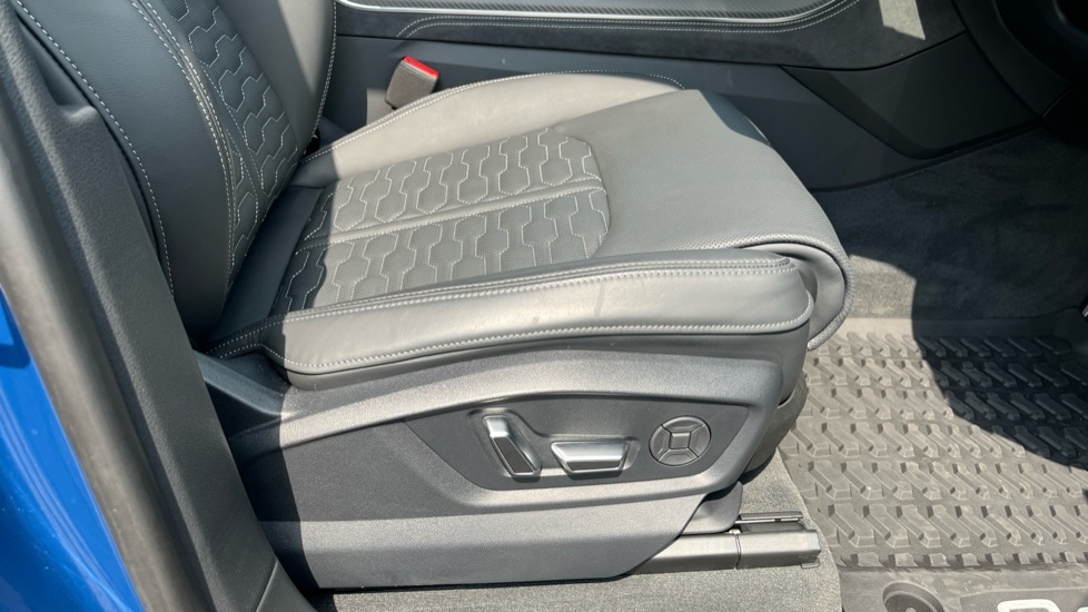 Used Audi RS Q8 2025 for sale - 76176388: Photo 29
