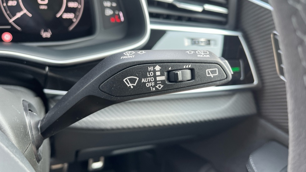 Used Audi RS Q8 2025 for sale - 76176388: Photo 30