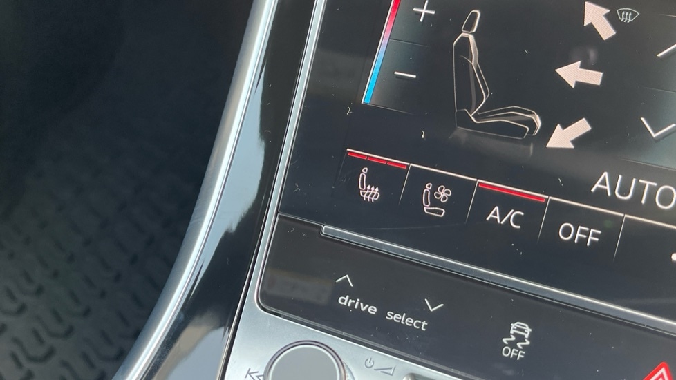 Used Audi RS Q8 2025 for sale - 76176388: Photo 38