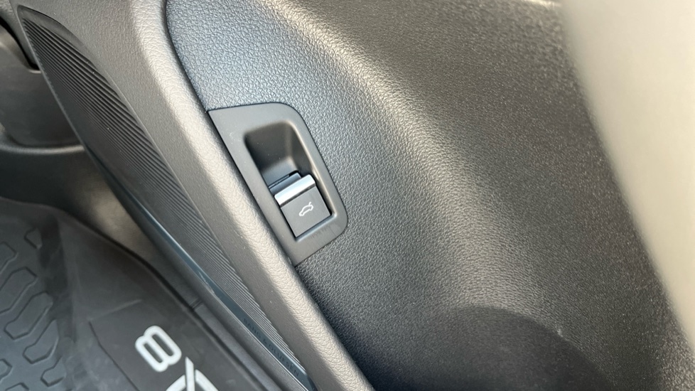 Used Audi RS Q8 2025 for sale - 76176388: Photo 55