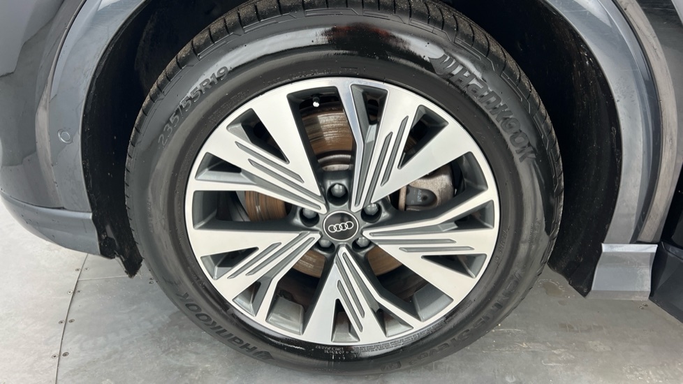 Used Audi Q4 e-tron 2022 for sale - 76928086: Photo 21