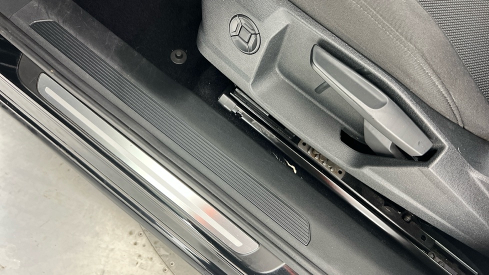 Used Audi Q4 e-tron 2022 for sale - 76928086: Photo 39