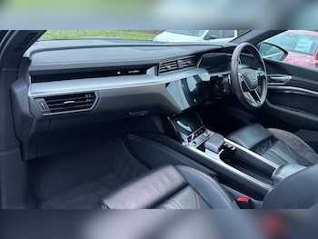 Used Audi e-tron 2022 for sale - 76874468: Photo