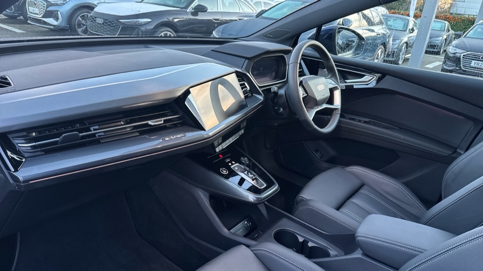 Used Audi Q4 e-tron 2025 for sale - 77060637: Photo 2