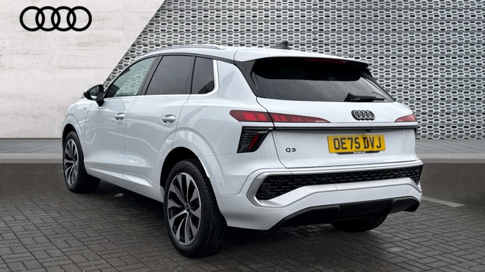 Used Audi Q3 2025 for sale - 76872137: Photo 3
