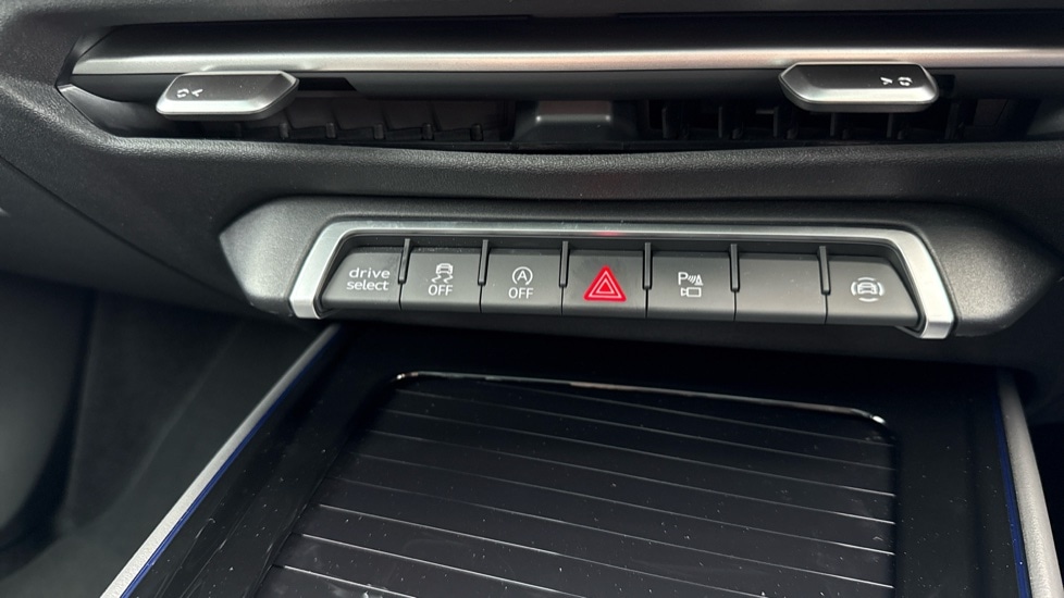 Used Audi Q3 2025 for sale - 76872137: Photo 37