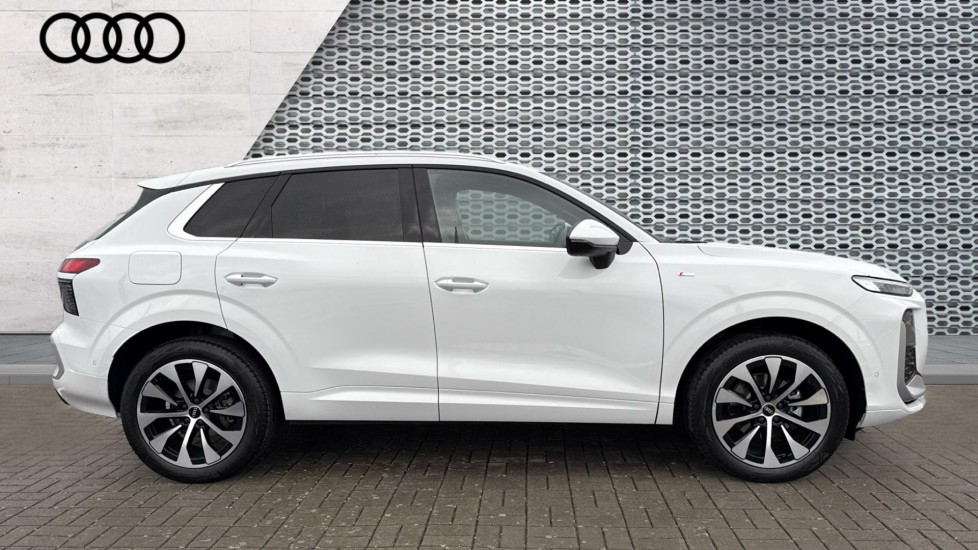 Used Audi Q3 2025 for sale - 76872137: Photo 4