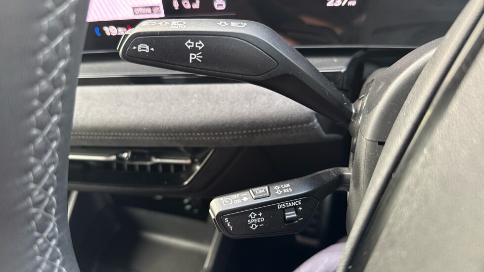 Used Audi Q6 e-tron 2025 for sale - 76660972: Photo 31