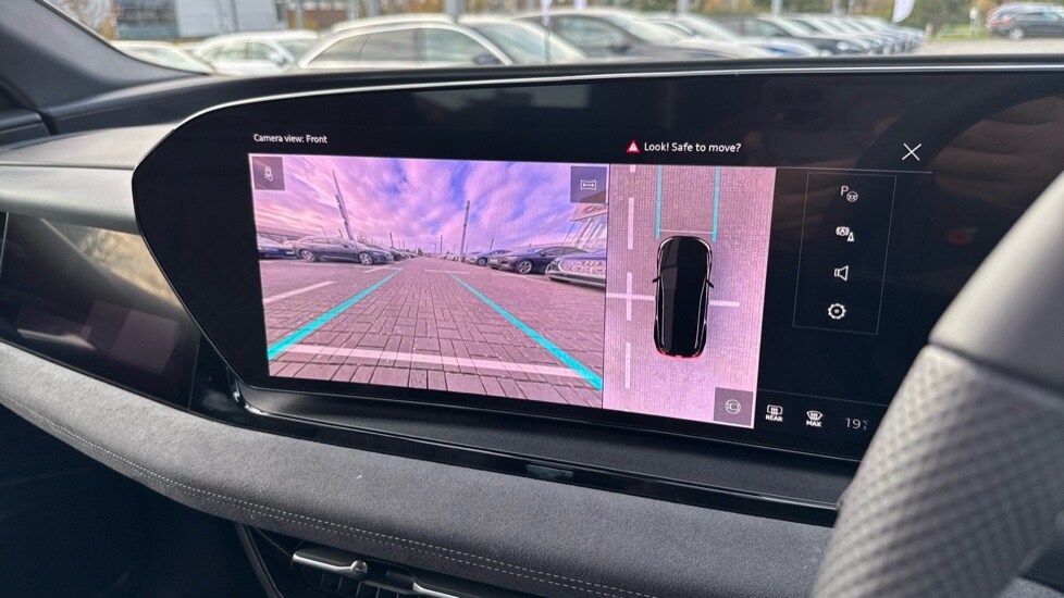 Used Audi Q6 e-tron 2025 for sale - 76660972: Photo 49