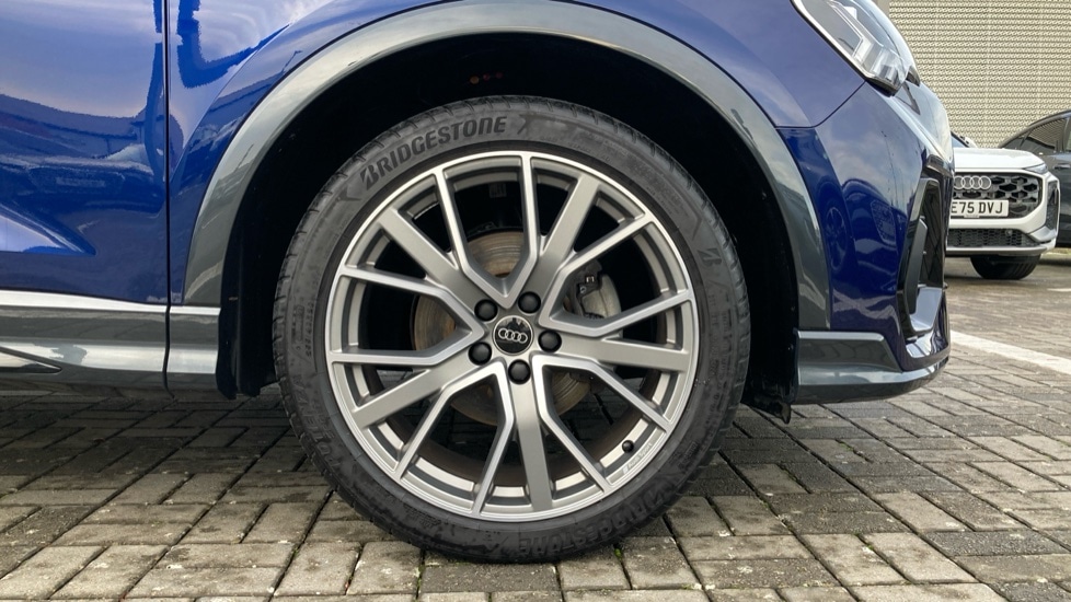 Used Audi Q3 2025 for sale - 76873101: Photo 5