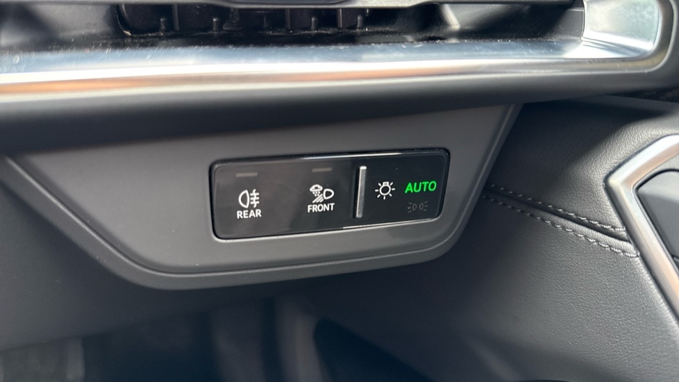 Used Audi e-tron GT 2022 for sale - 76112199: Photo 50