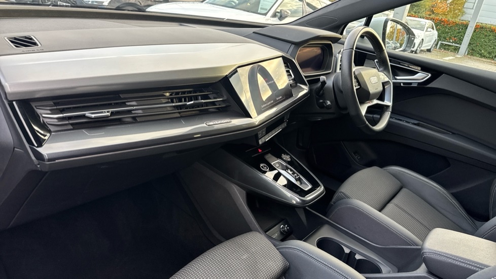Used Audi Q4 e-tron 2023 for sale - 76203765: Photo 2