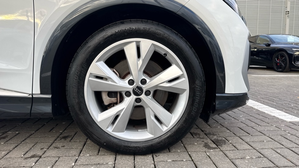 Used Audi Q4 e-tron 2023 for sale - 76203765: Photo 5