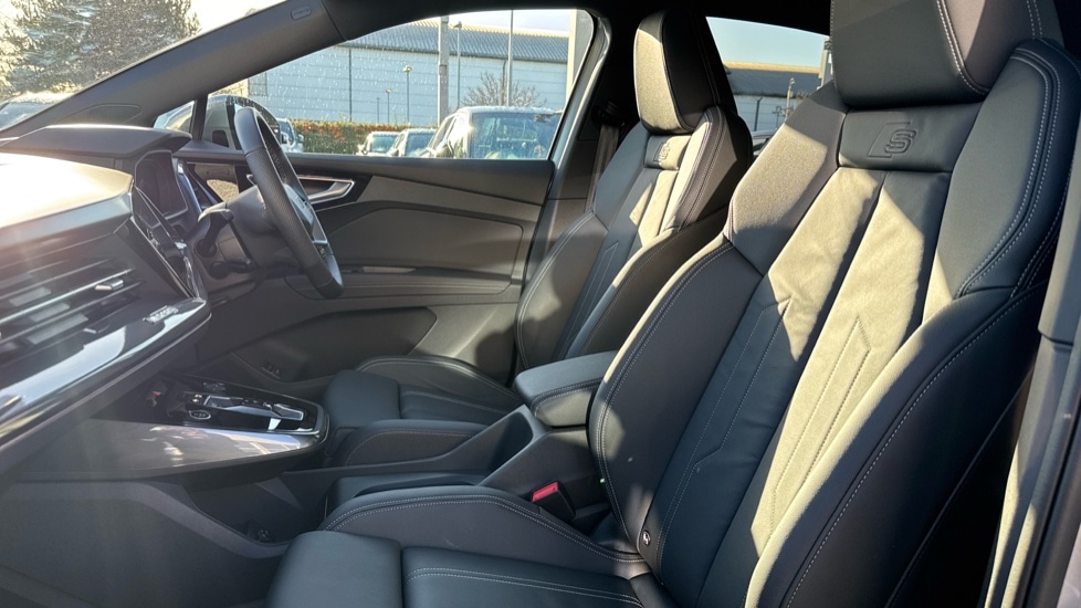 Used Audi Q4 e-tron 2025 for sale - 76873137: Photo 17