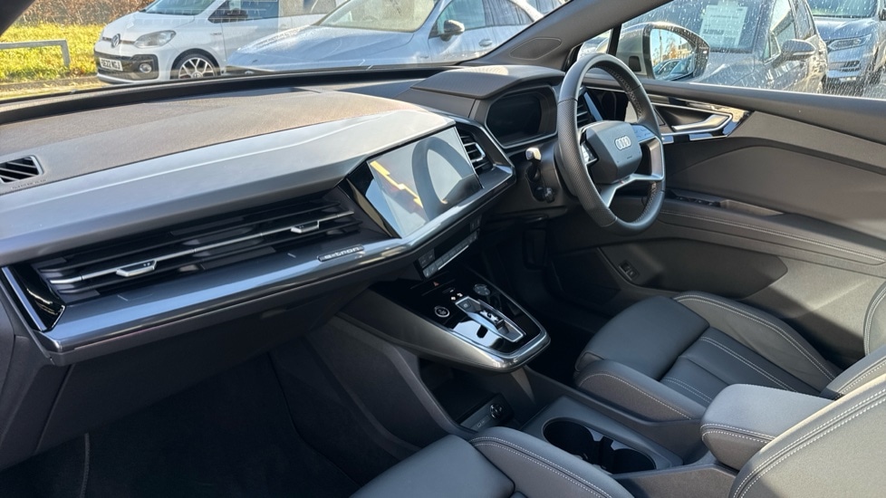 Used Audi Q4 e-tron 2025 for sale - 76873137: Photo 2
