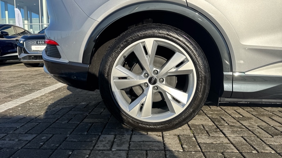 Used Audi Q4 e-tron 2025 for sale - 76873137: Photo 21