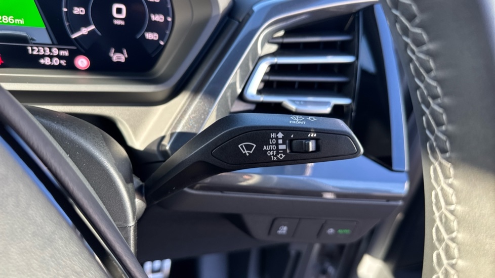 Used Audi Q4 e-tron 2025 for sale - 76873137: Photo 30