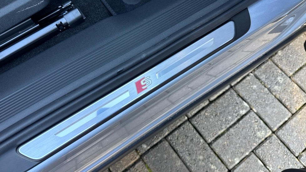 Used Audi Q4 e-tron 2025 for sale - 76873137: Photo 41