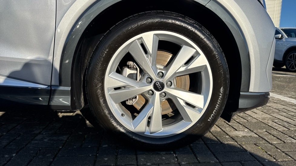 Used Audi Q4 e-tron 2025 for sale - 76873137: Photo 5