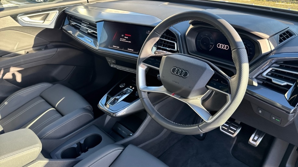 Used Audi Q4 e-tron 2025 for sale - 76873137: Photo 6