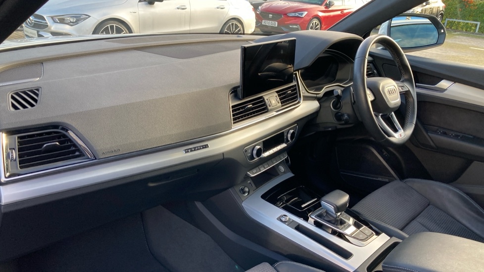 Used Audi Q5 2023 for sale - 76872527: Photo 2