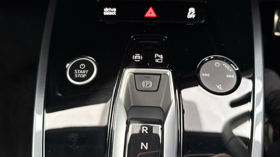 Used Audi Q4 e-tron 2024 for sale - 76190971: Photo 36