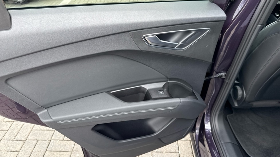 Used Audi Q4 e-tron 2024 for sale - 76190971: Photo 43