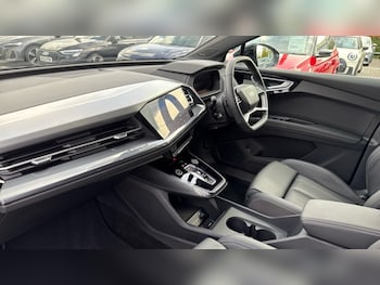 Used Audi Q4 e-tron 2024 for sale - 75874107: Photo