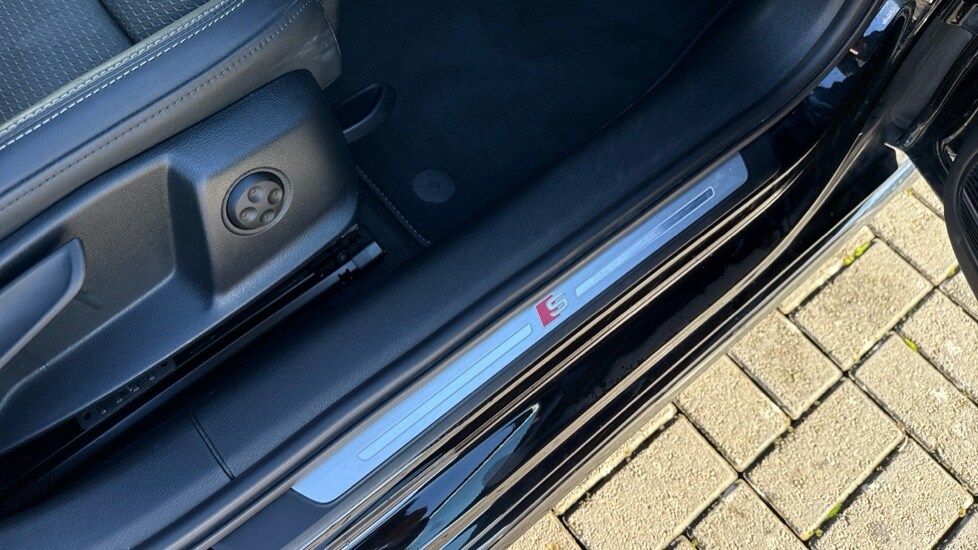 Used Audi A4 2022 for sale - 76941091: Photo 40