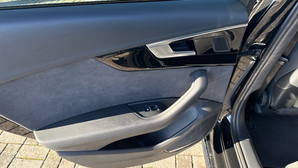 Used Audi A4 2022 for sale - 76941091: Photo 43