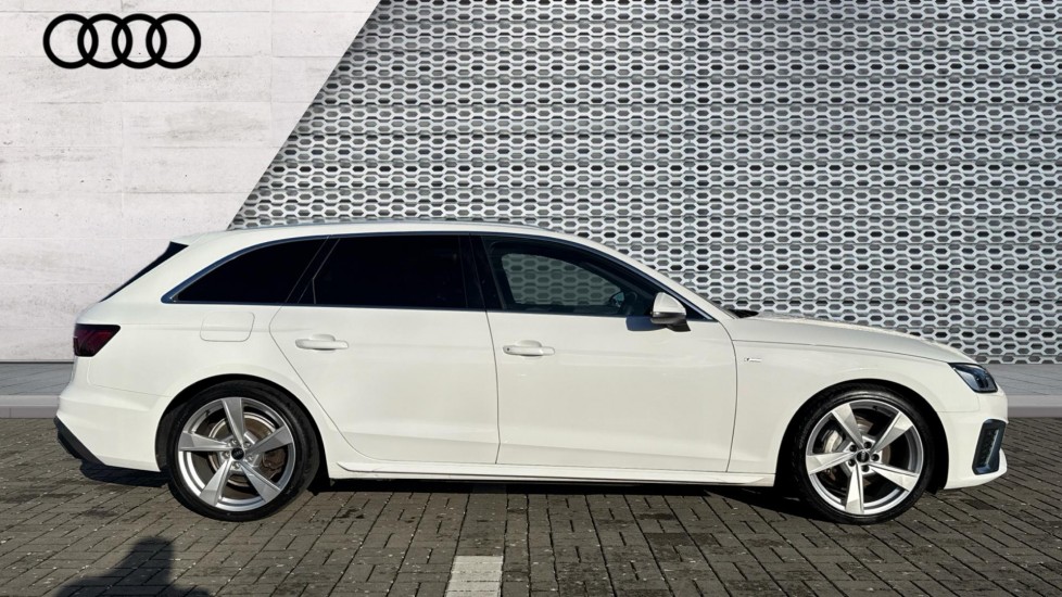 Used Audi A4 2022 for sale - 76872036: Photo 4