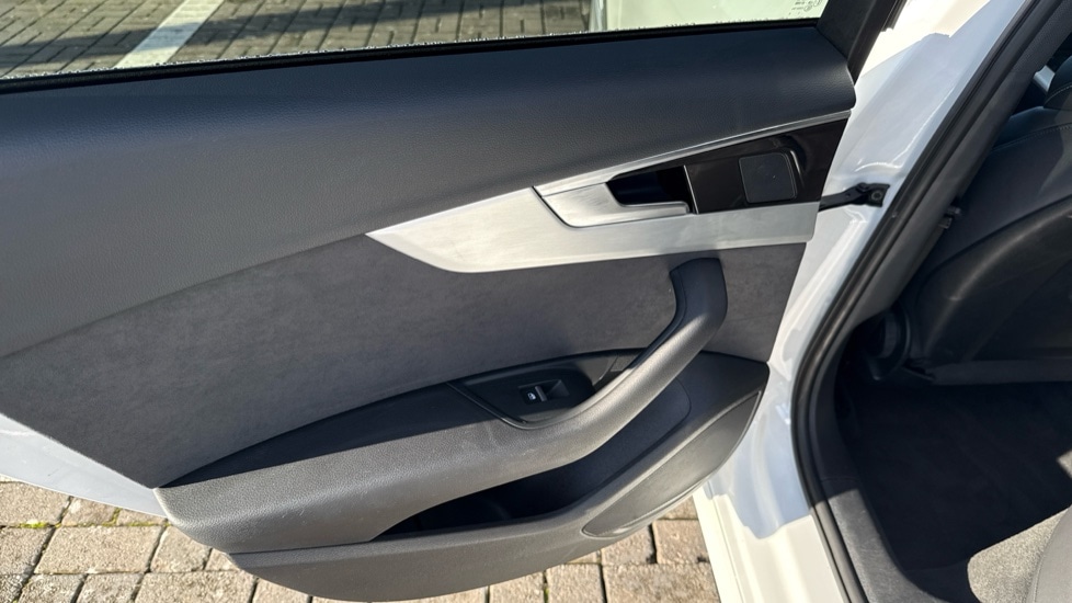 Used Audi A4 2022 for sale - 76872036: Photo 43