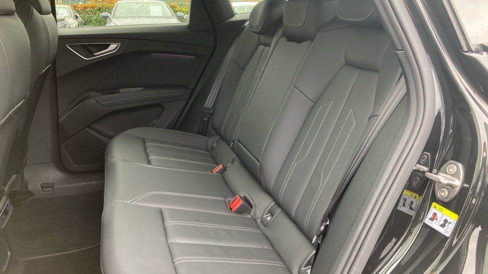 Used Audi Q4 e-tron 2025 for sale - 76586958: Photo 15