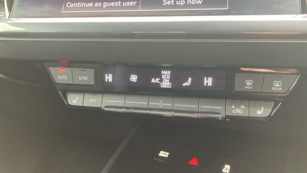 Used Audi Q4 e-tron 2025 for sale - 76586958: Photo 16