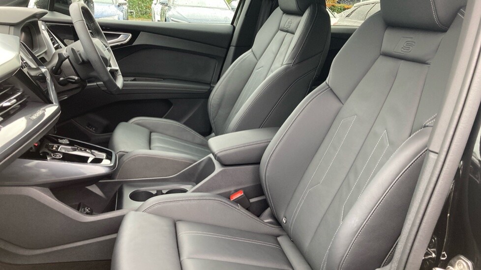 Used Audi Q4 e-tron 2025 for sale - 76586958: Photo 17