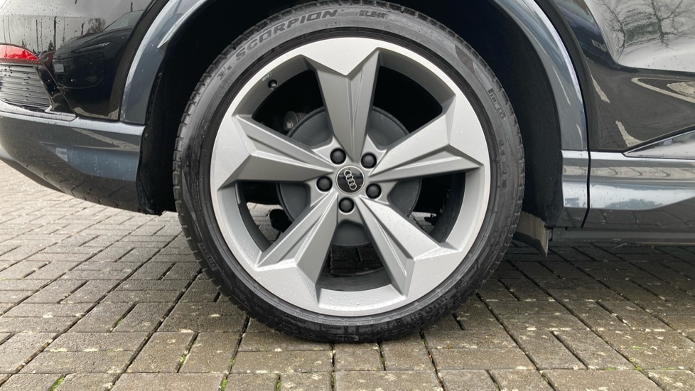 Used Audi Q4 e-tron 2025 for sale - 76586958: Photo 21