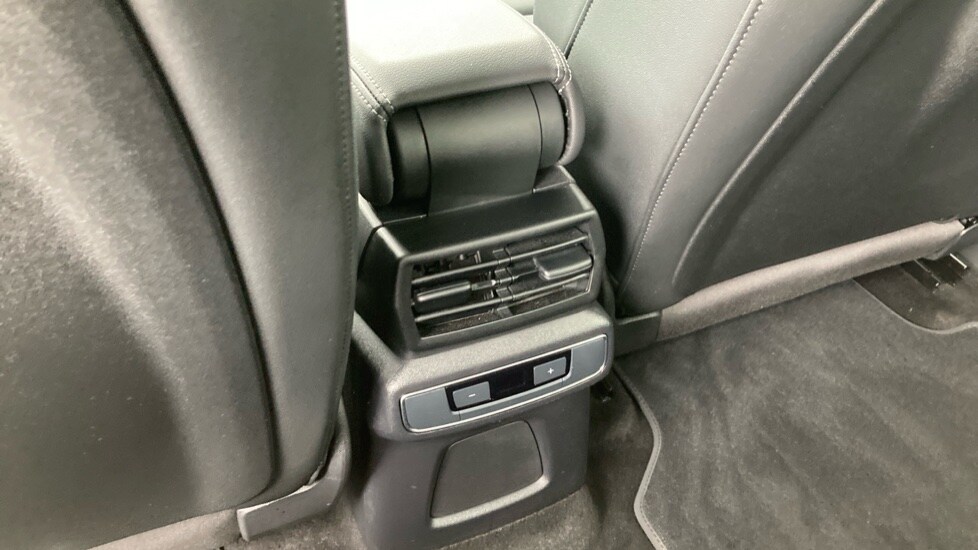 Used Audi Q4 e-tron 2025 for sale - 76586958: Photo 37