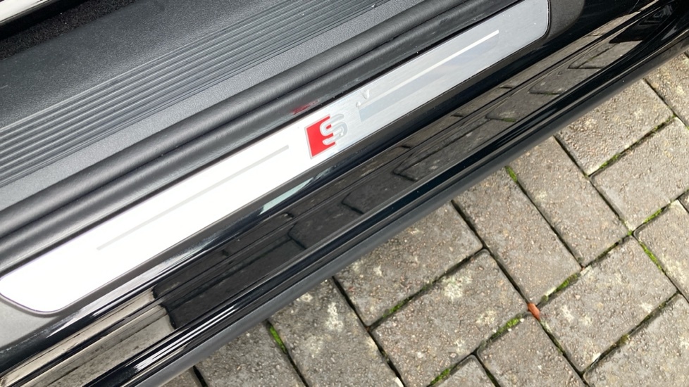 Used Audi Q4 e-tron 2025 for sale - 76586958: Photo 40